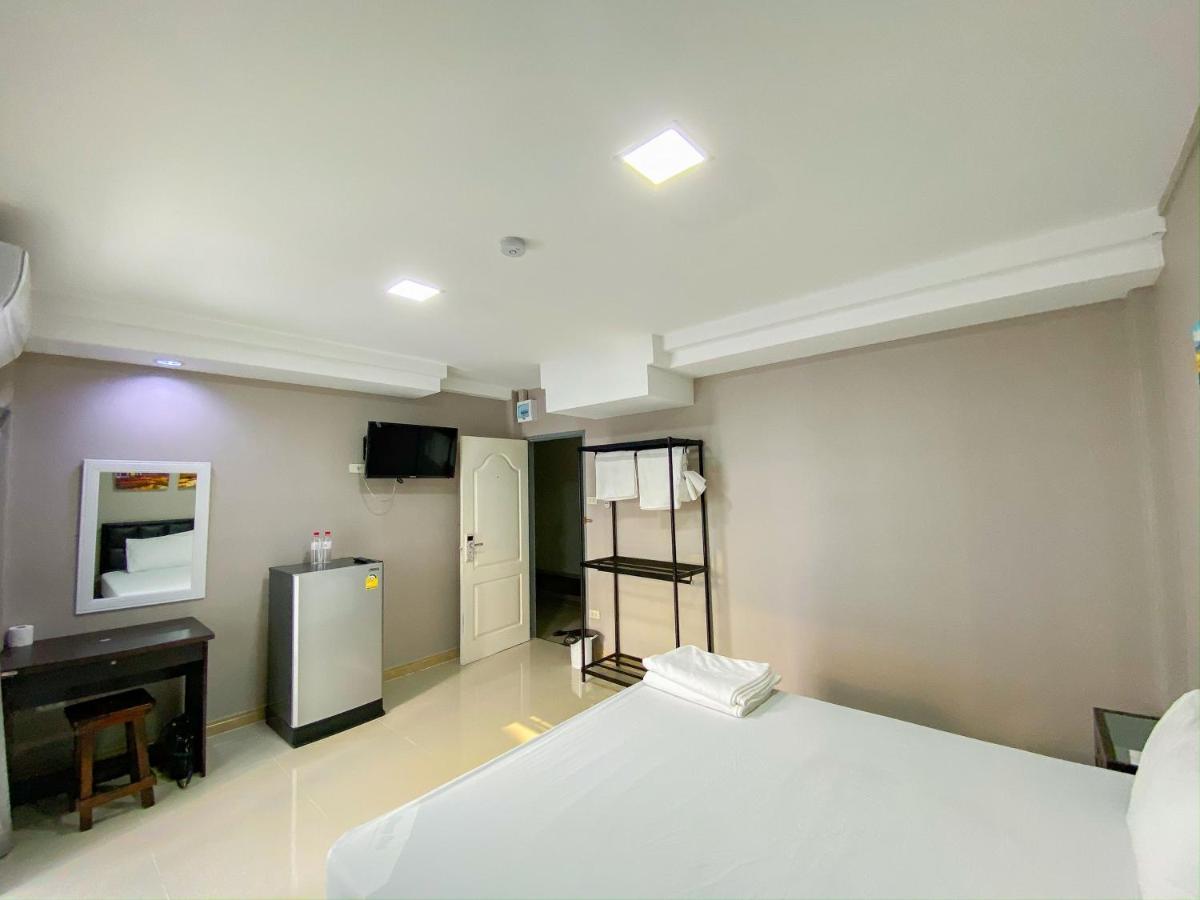 Delighted Hotel