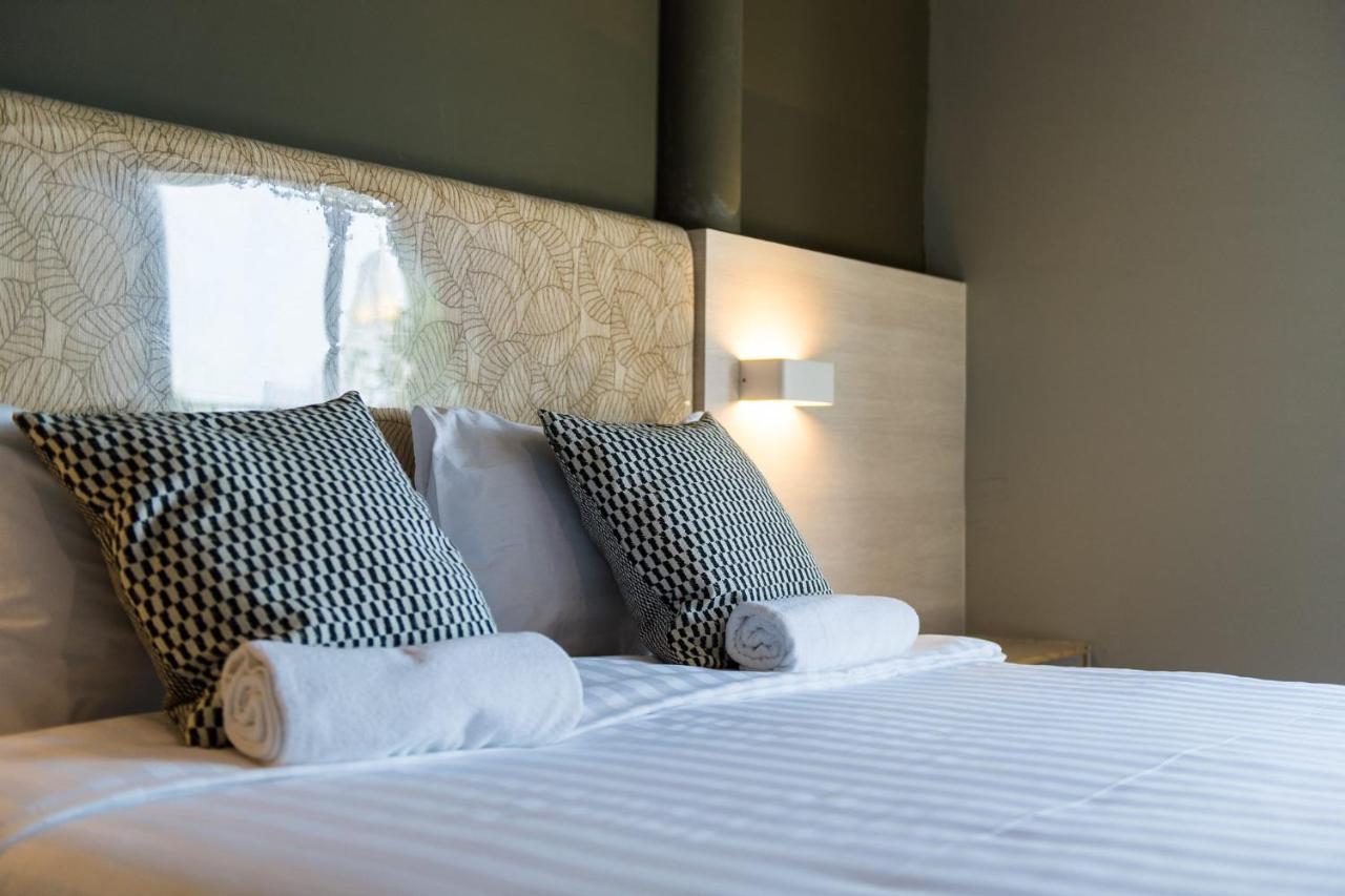 Hotel V Varee 3*