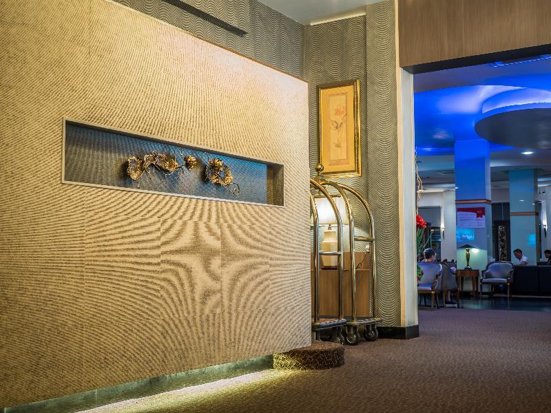 Atrium Boutique Hotel 3*