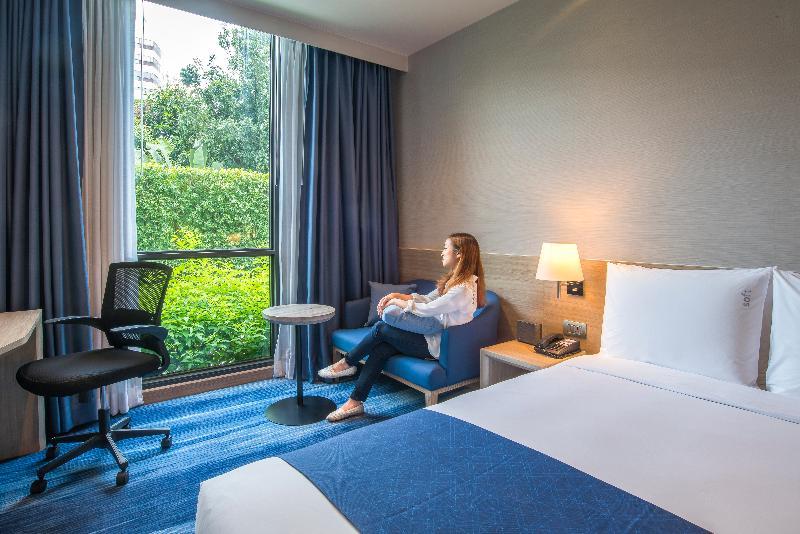 Express Soi Soonvijai By Ihg Hotel 4*