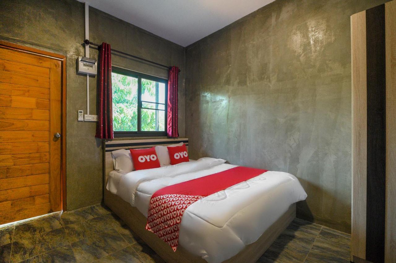 Oyo 808 Kawin Hotel