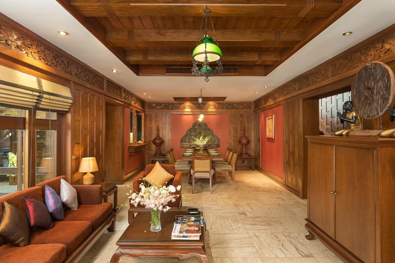 The Davis Hotel