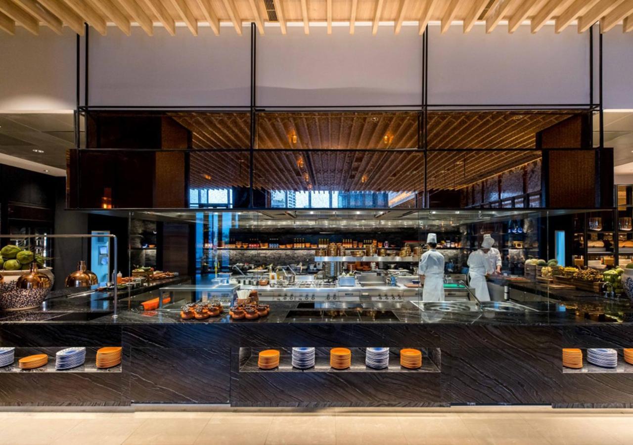Hyatt Regency Sukhumvit Hotel 5*