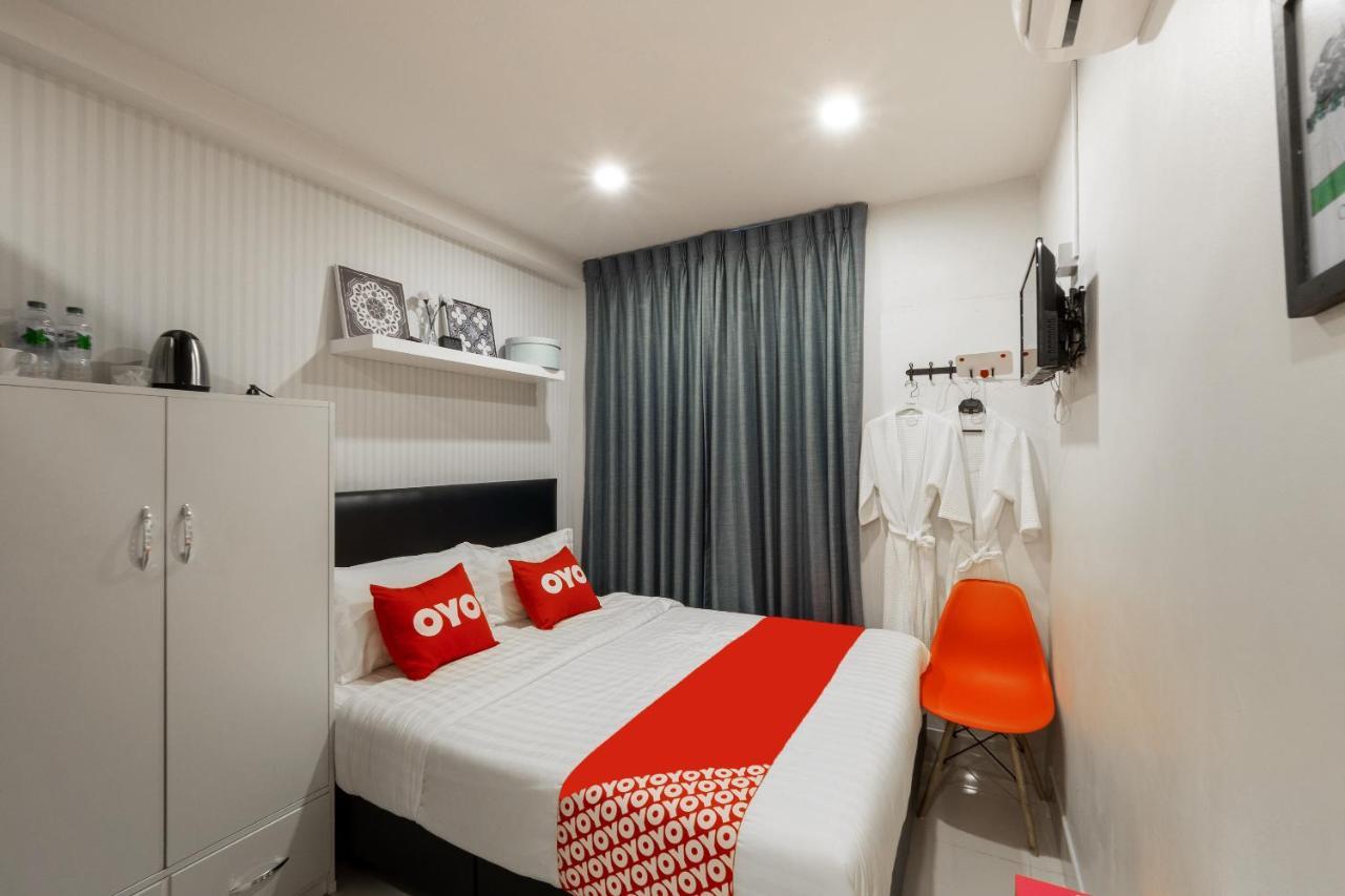 Oyo 960 The Urban Age Deluxe 2*