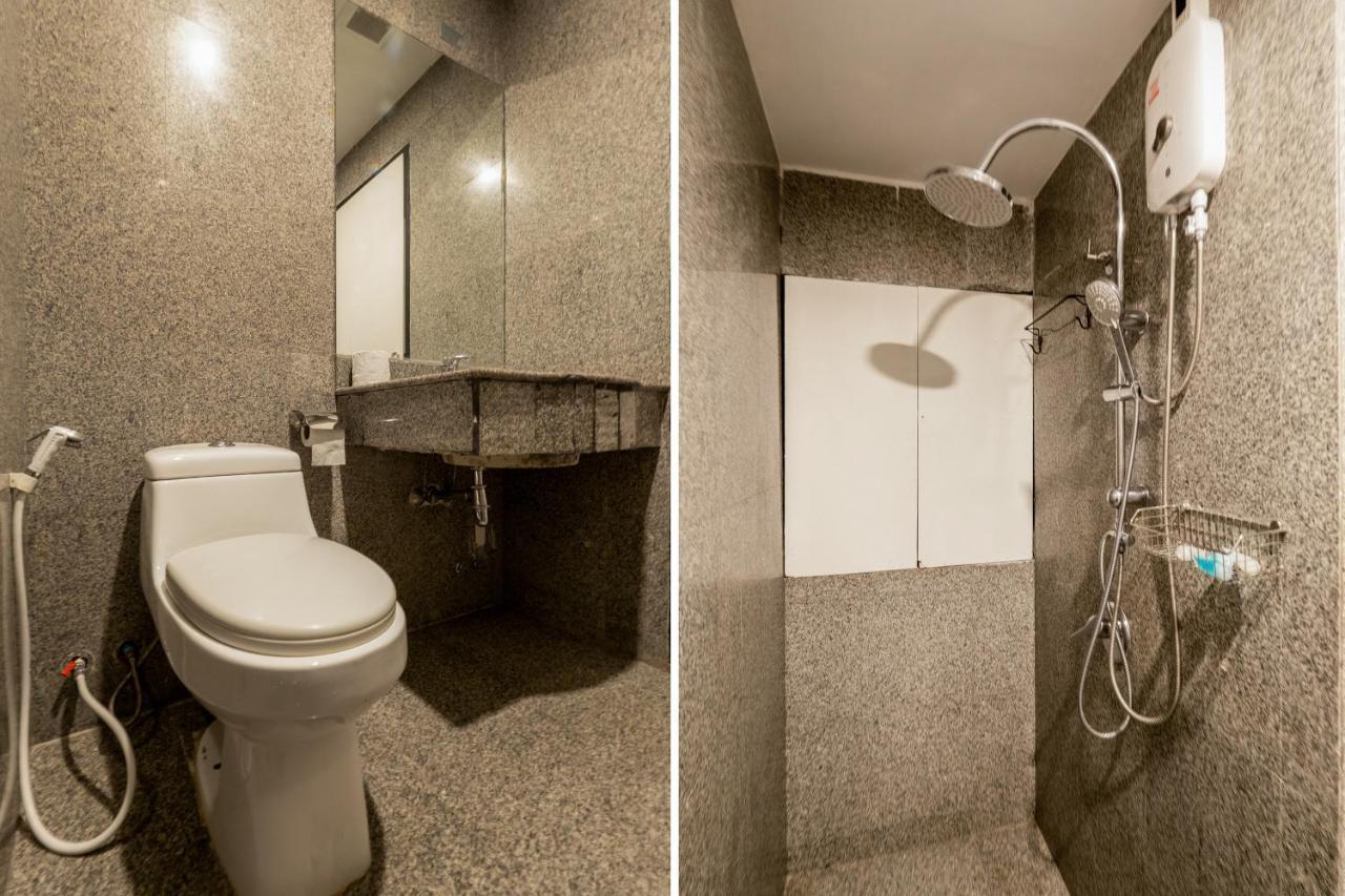 Hotel Oyo 960 The Urban Age Deluxe