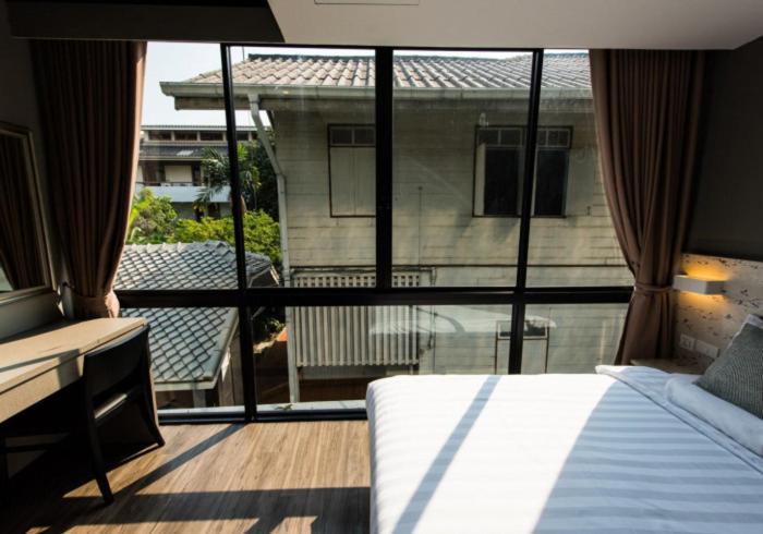 Hotel V Varee