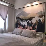 Kamin Bird Hostel