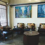 Niagara Hotel