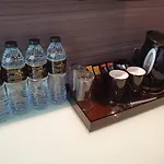 Amora NeoLuxe Suites Hotel