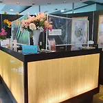 Amora NeoLuxe Suites Hotel