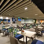 Holiday Inn Express Bangkok Sukhumvit 11 By Ihg