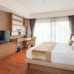 Summit Windmill Golf Suite Hotel At Suvarnabhumi