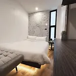Livinn91 Hotel