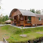 ชีวาวิลล์ ฟาร์มสเตย์ - Cheewavill Farmstay