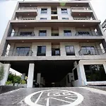 Room 36 Service Apartment