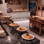 Aira Hotel Bangkok Sukhumvit 11