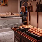 Aira Hotel Bangkok Sukhumvit 11