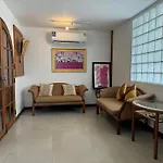Jl Bangkok Hotel