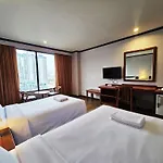 Alexander Hotel