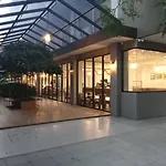 35 Bow Hotel