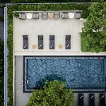 Madi Paidi Bangkok, Autograph Collection