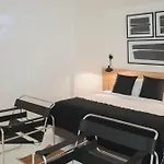 Dear Sunday Hometel Bangkok
