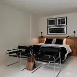 Dear Sunday Hometel Bangkok