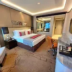 Graceland Bangkok By Grace Hotel - Sha Extra Plus