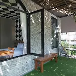 Bangkok Oasis Hotel