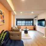 Haus 924 L 5-Level Sanctuary In Ekkamai