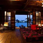 Loy La Long Hotel