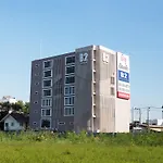 B2 Bangna Premier Hotel