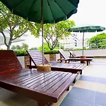 The Laurel Suite