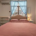Sira\'S House