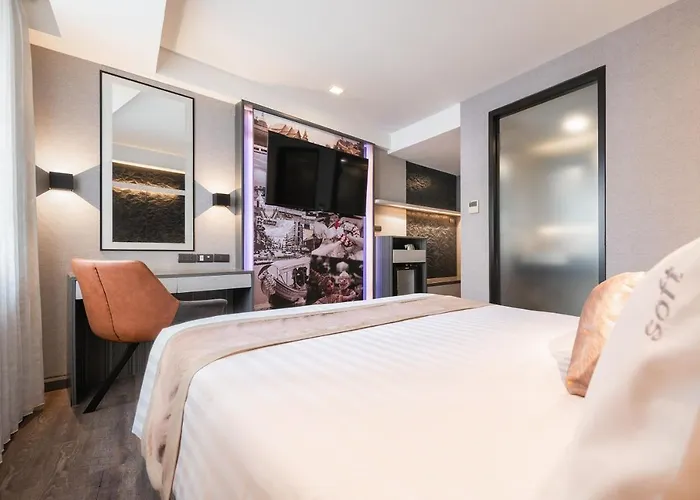Aspira Gems Center Silom