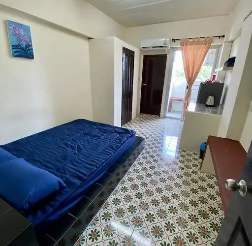 Ratanawong Place 815