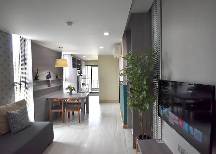 Qube Suites Sukhumvit46 Superior 2 Bedroom 206