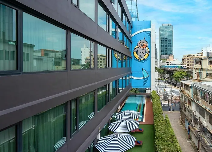 Vic 3 Bangkok Hotel