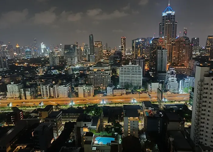 Affordable Serviced Apartments In Nana Omni Tower - Prime Sukhumvit Location