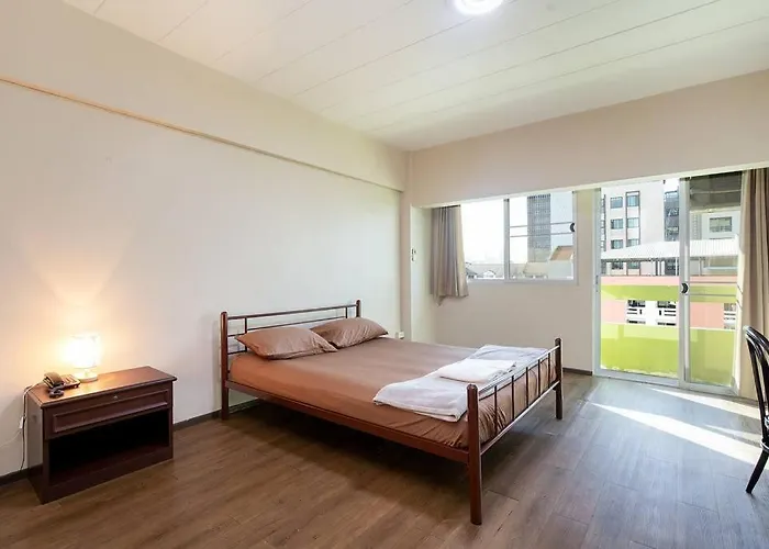 Petch Tower Ekamai Apartment
