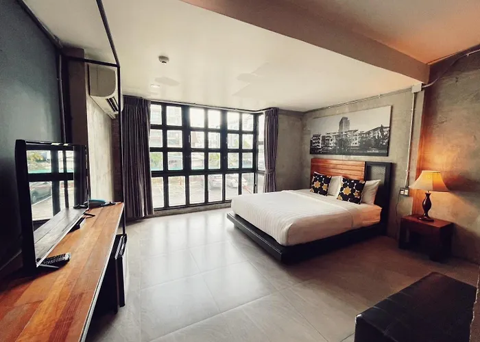 Yotaka The Hostel