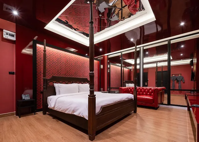 G Boutique Silom Hotel