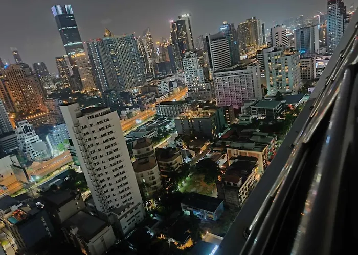 Omni Tower Sukhumvit Nana Direct