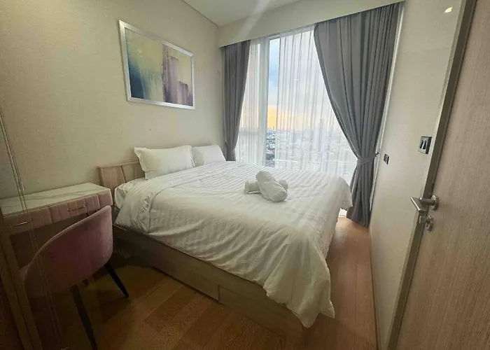 Siamese Exclusive Sukhumvit 42 One Bedroom High Floor