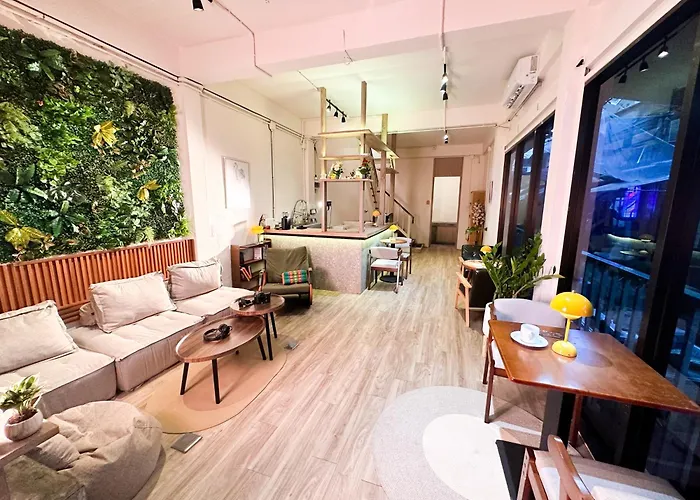 Bangkok Neighborhood Hostel