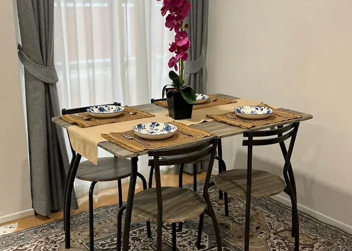 Em Home Sukhumvit Bangkok - Near Terminal 21, Em District Malls, Bts And Mrt Lines