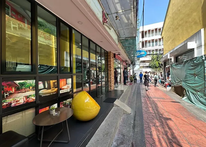 Bbhouse Phra Athit