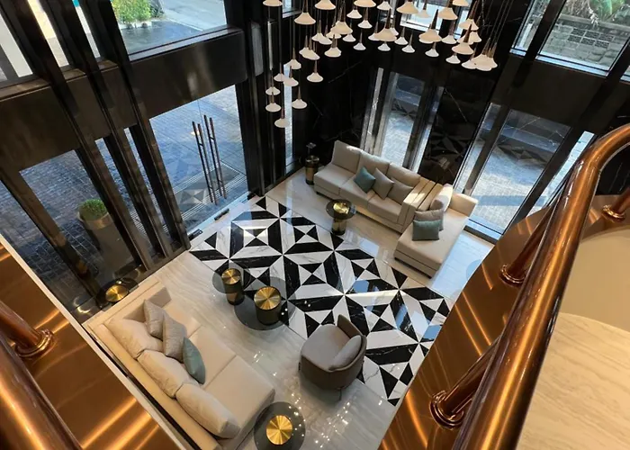 Arni Skye Hotel