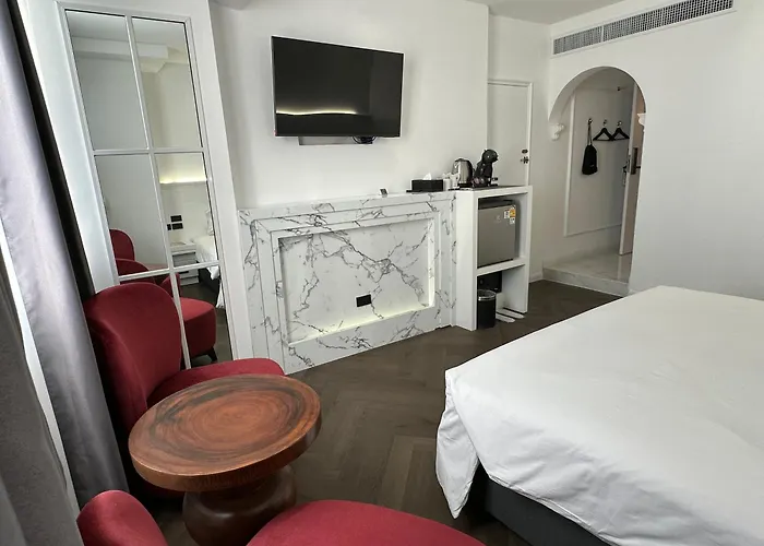 Elizabeth Hotel