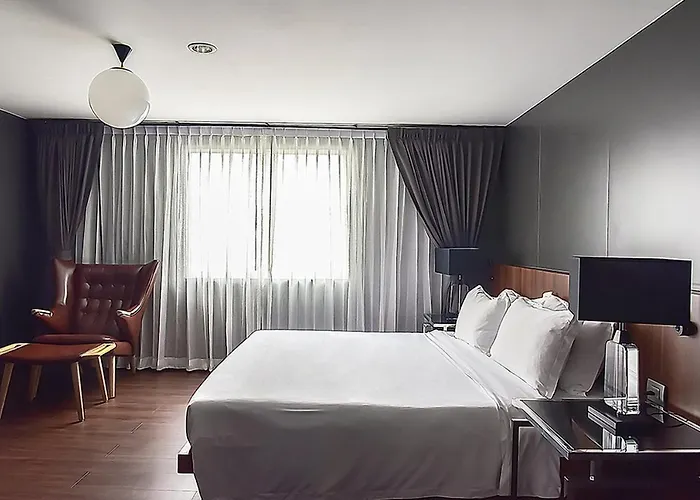Hotel Vista Express